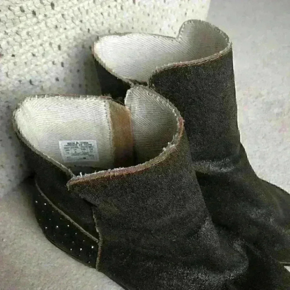 Reef Women's Dark Green Ankle Booties - Picture 5 of 12